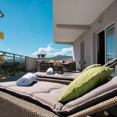 Apartments Cambio Kaštela Екстериор снимка
