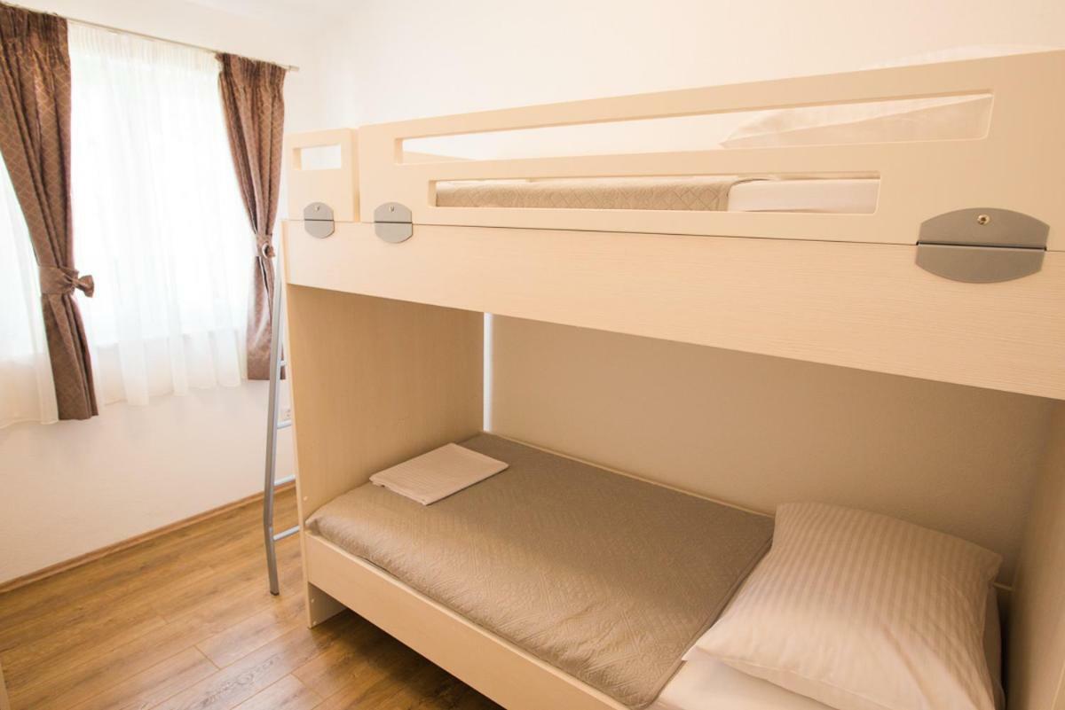 Apartments Cambio Kaštela Екстериор снимка