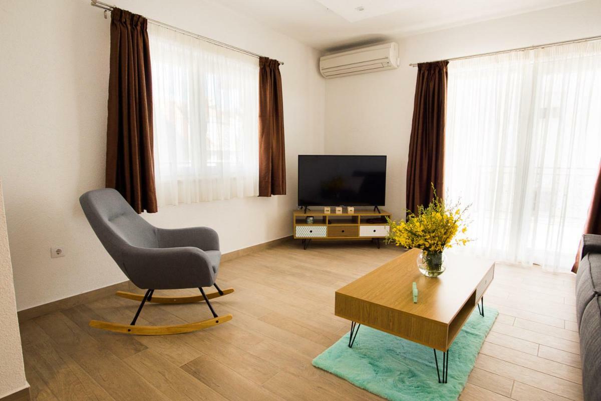Apartments Cambio Kaštela Екстериор снимка
