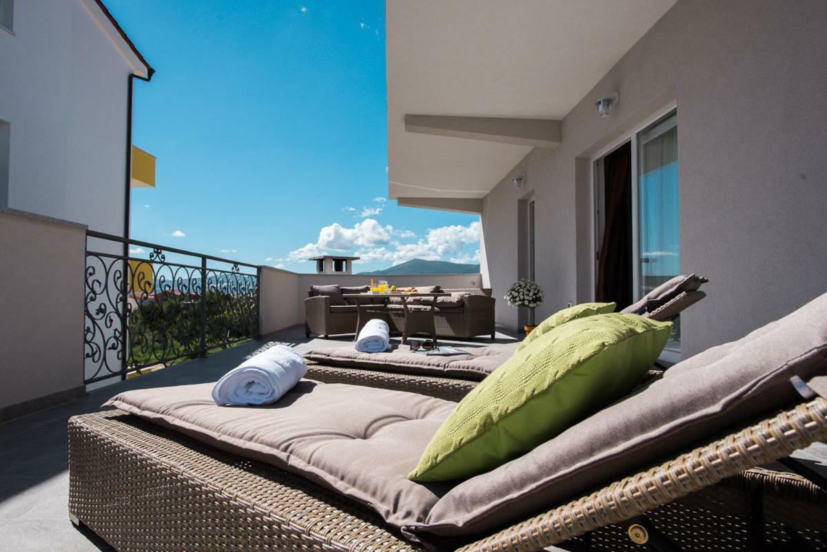 Apartments Cambio Kaštela Екстериор снимка