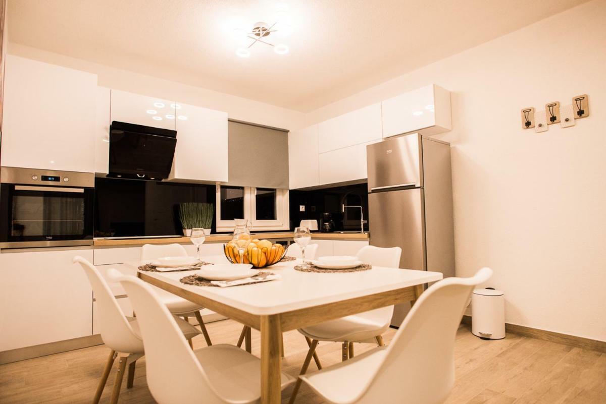 Apartments Cambio Kaštela Екстериор снимка