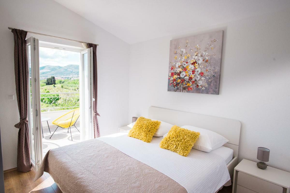 Apartments Cambio Kaštela Екстериор снимка