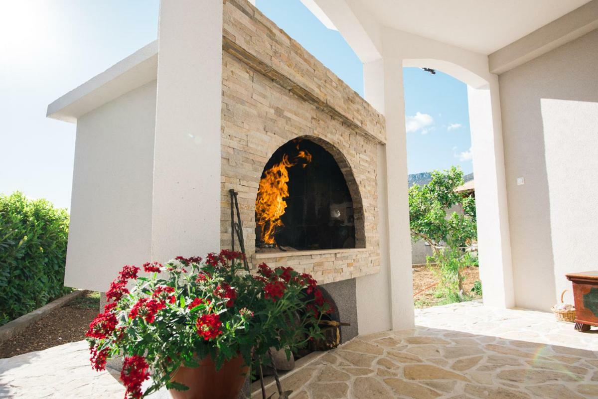 Apartments Cambio Kaštela Екстериор снимка